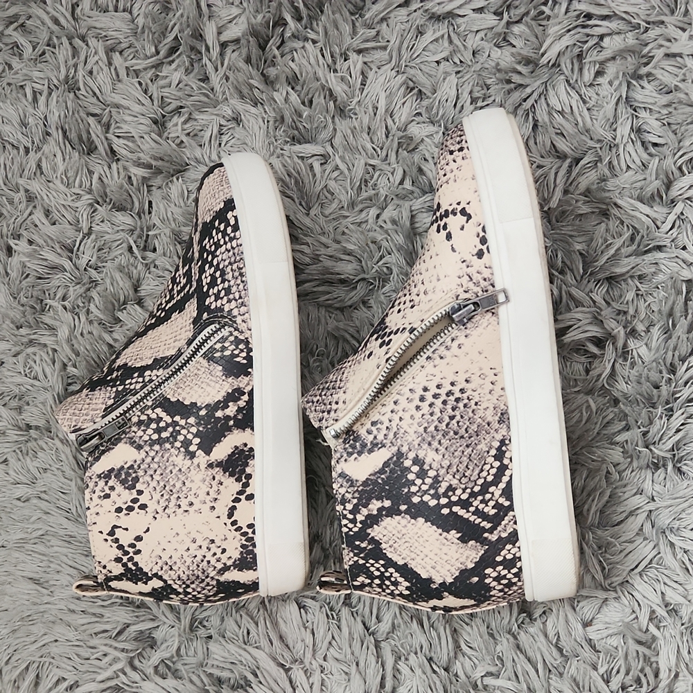Express wedge bootie snake  sneaker